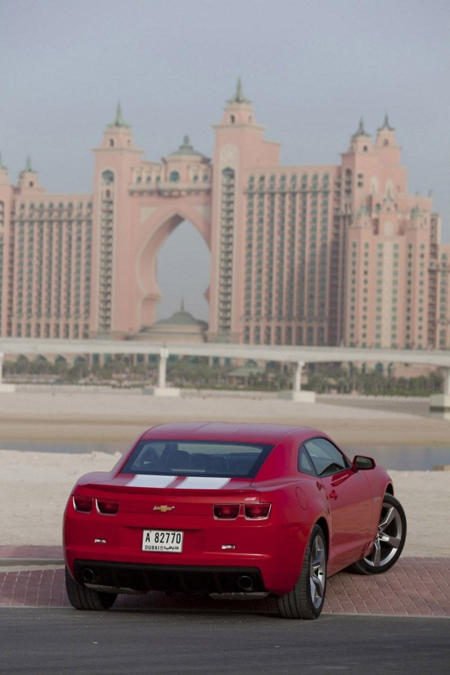  Chevrolet Camaro 2010 года  (фото 18 из 370)